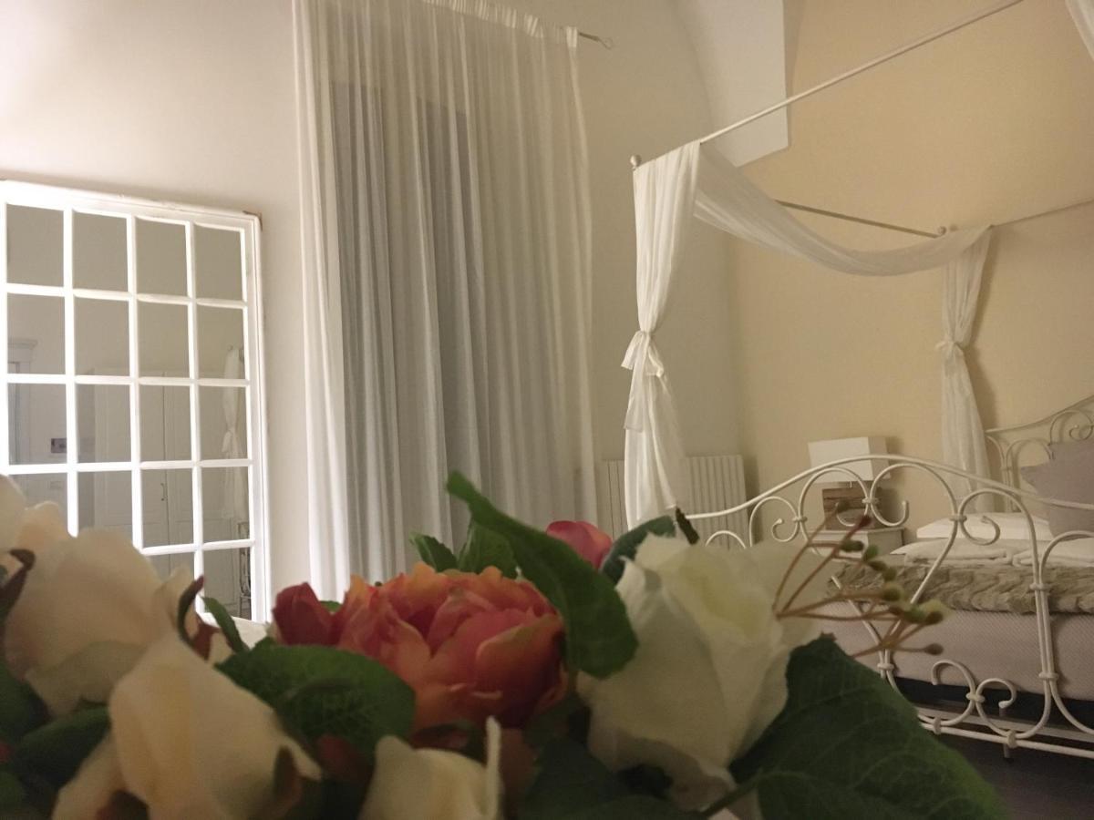 Ai Raggi Di Sole Bed and Breakfast Lecce Buitenkant foto