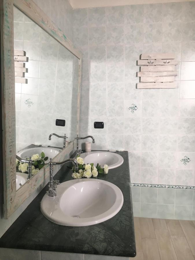 Ai Raggi Di Sole Bed and Breakfast Lecce Buitenkant foto