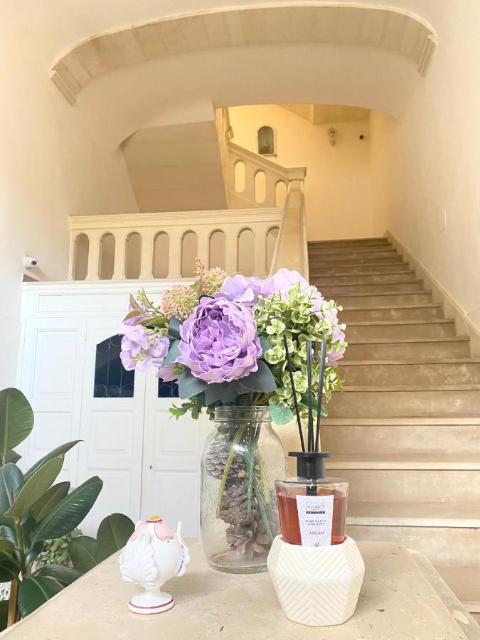 Ai Raggi Di Sole Bed and Breakfast Lecce Buitenkant foto